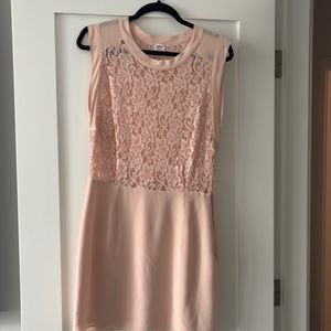 Aritzia Wilfred Size 6 Dress
